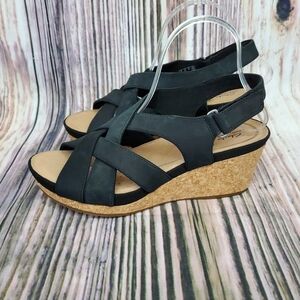 Clarks Un Capri Step Wedge Sandals Size 9.5 Med Black Nubuck Leather New